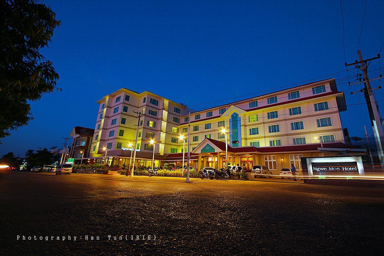 Ngwe Moe Hotel Moulmein Extérieur photo