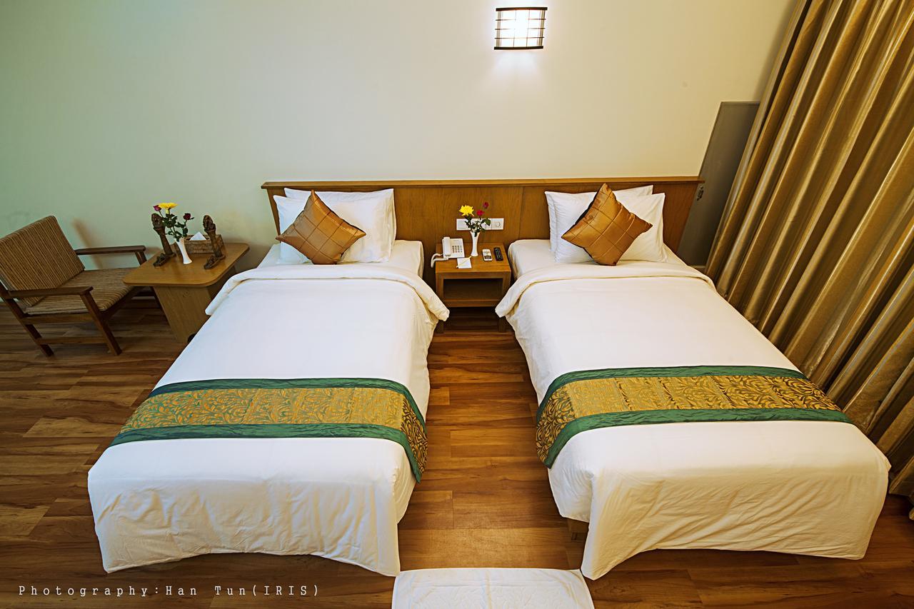 Ngwe Moe Hotel Moulmein Extérieur photo