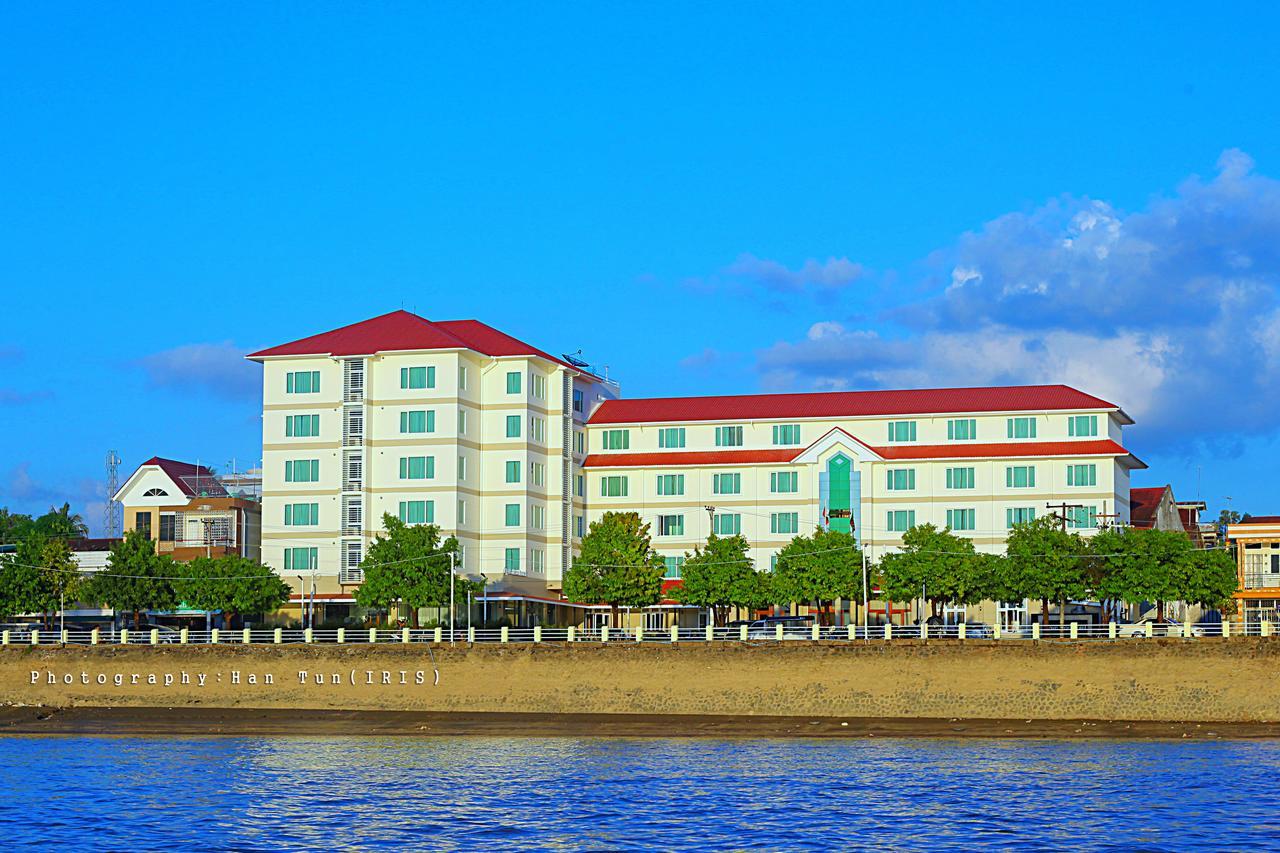 Ngwe Moe Hotel Moulmein Extérieur photo