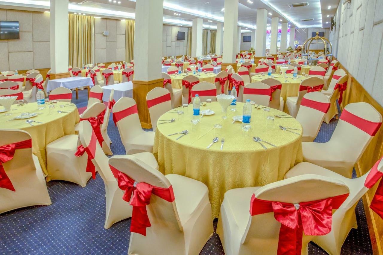 Ngwe Moe Hotel Moulmein Extérieur photo
